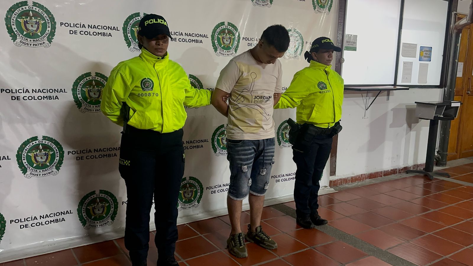 LA POLICÍA CAPTURÓ A “PUC” UNO DE LOS MÁS BUSCADOS EN EL ÁREA METROPOLITANA DE BUCARAMANGA