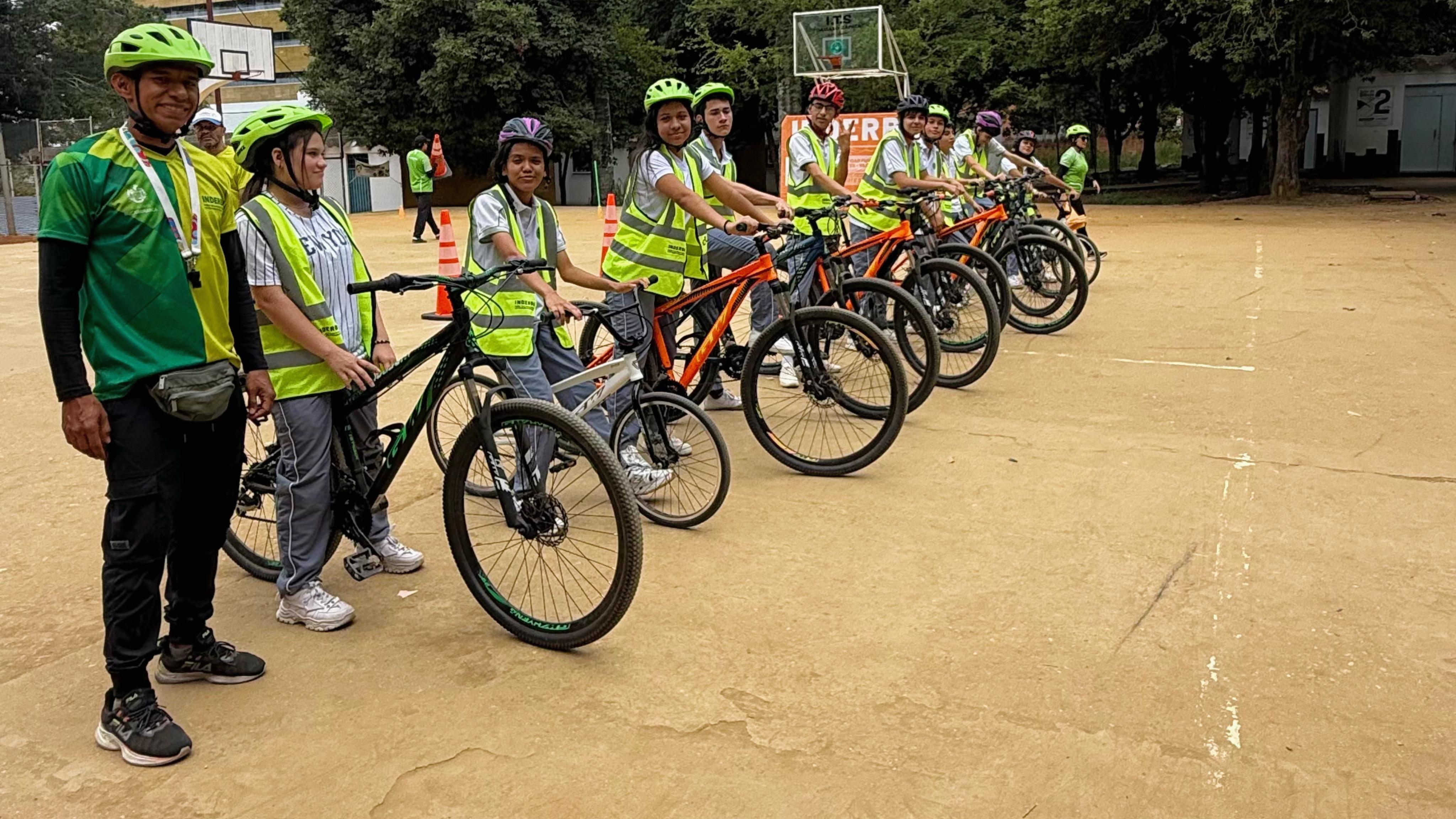 ¡Bici School llegó a Bucaramanga para fomentar  el uso de la bicicleta en los estudiantes!