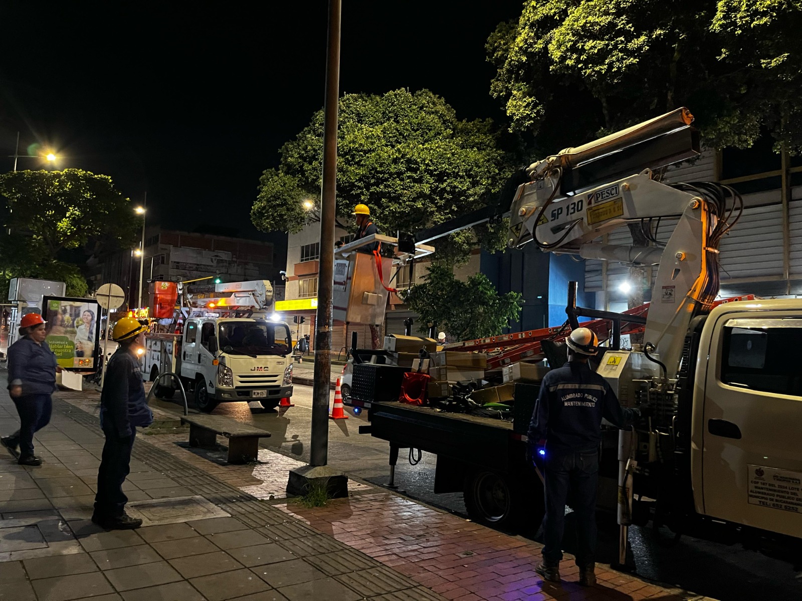 Diciendo y cumpliendo: alcalde Beltrán entregó solucionadas las fallas en alumbrado público de la 15
