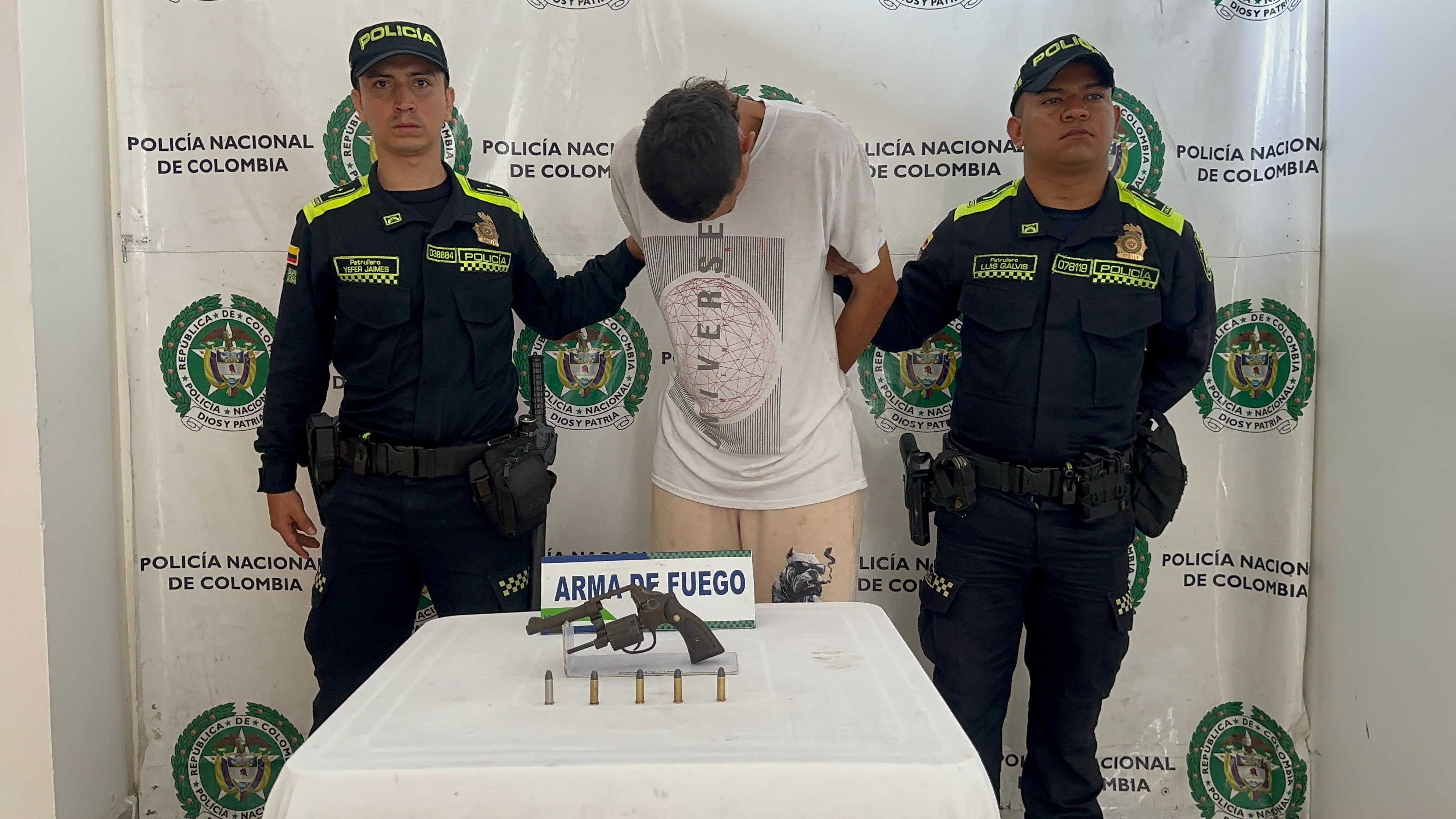 LA POLICIA EN BUCARAMANGA CAPTURÓ A RONALD