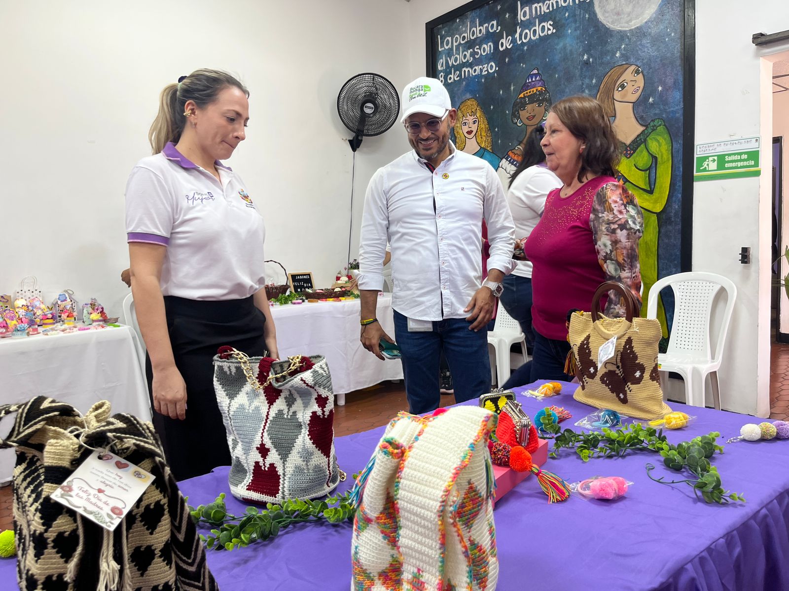 ​​​​​​​La Secretaría de Desarrollo Social mediante su Programa de Mujer y Equidad de Género realizó Expo Mamá un evento para fortalecer la economía de las emprendedoras del Centro Integral de la Mujer 
