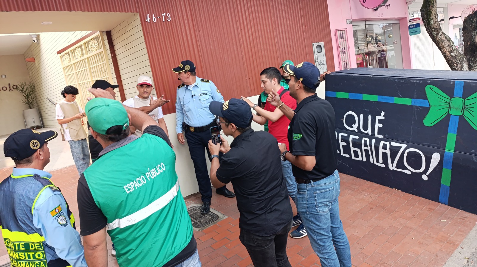Campaña pedagógica “¡Qué regalazo! No le demos papaya a la delincuencia” busca fomentar el uso de parqueaderos públicos legales
