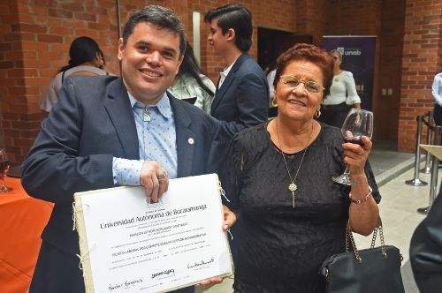 Universidad UNAB certificó a los primeros técnicos laborales de su historia.