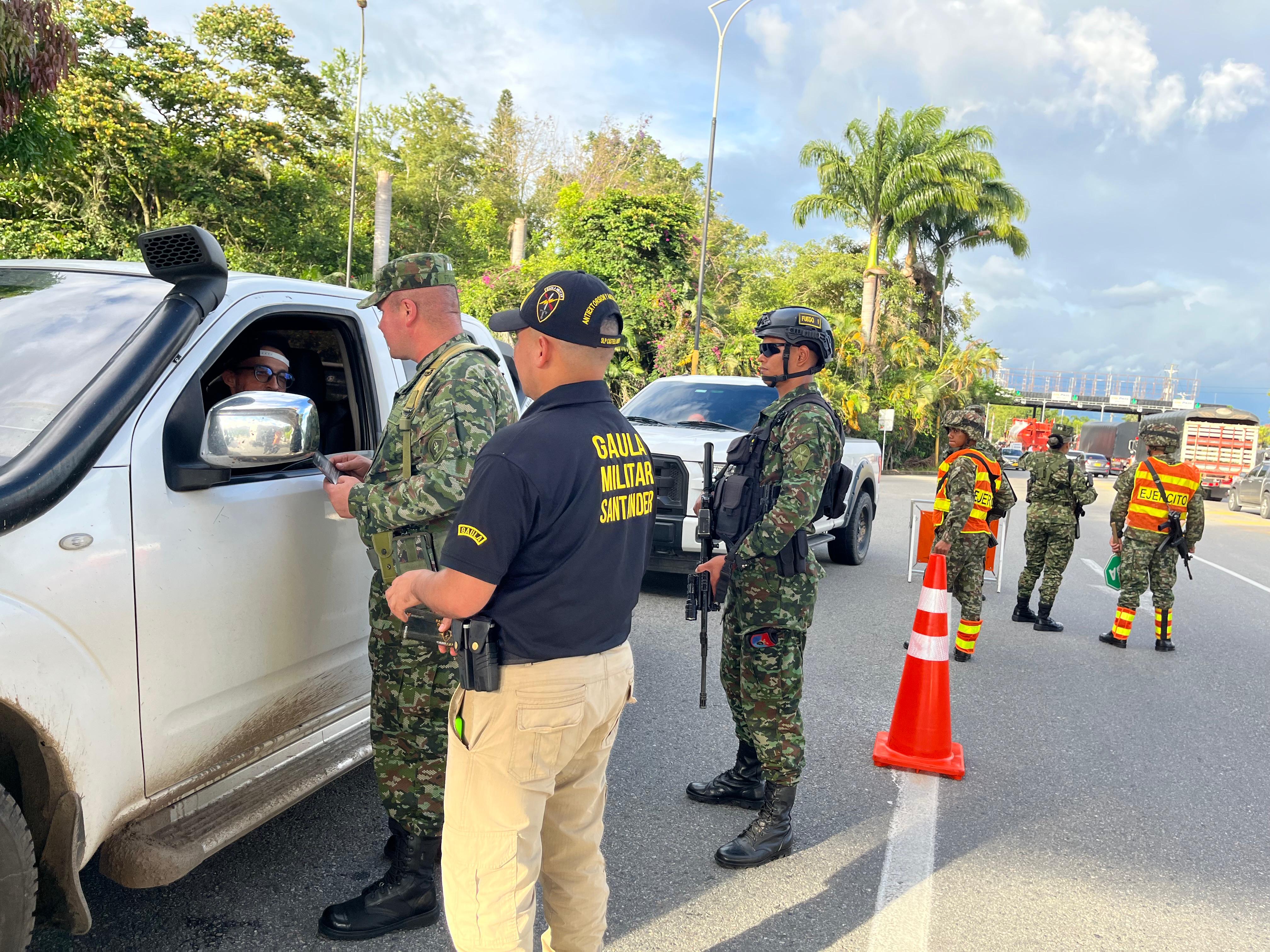 En Santander, los soldados ya se encuentran desplegados para brindar seguridad en ejes viales