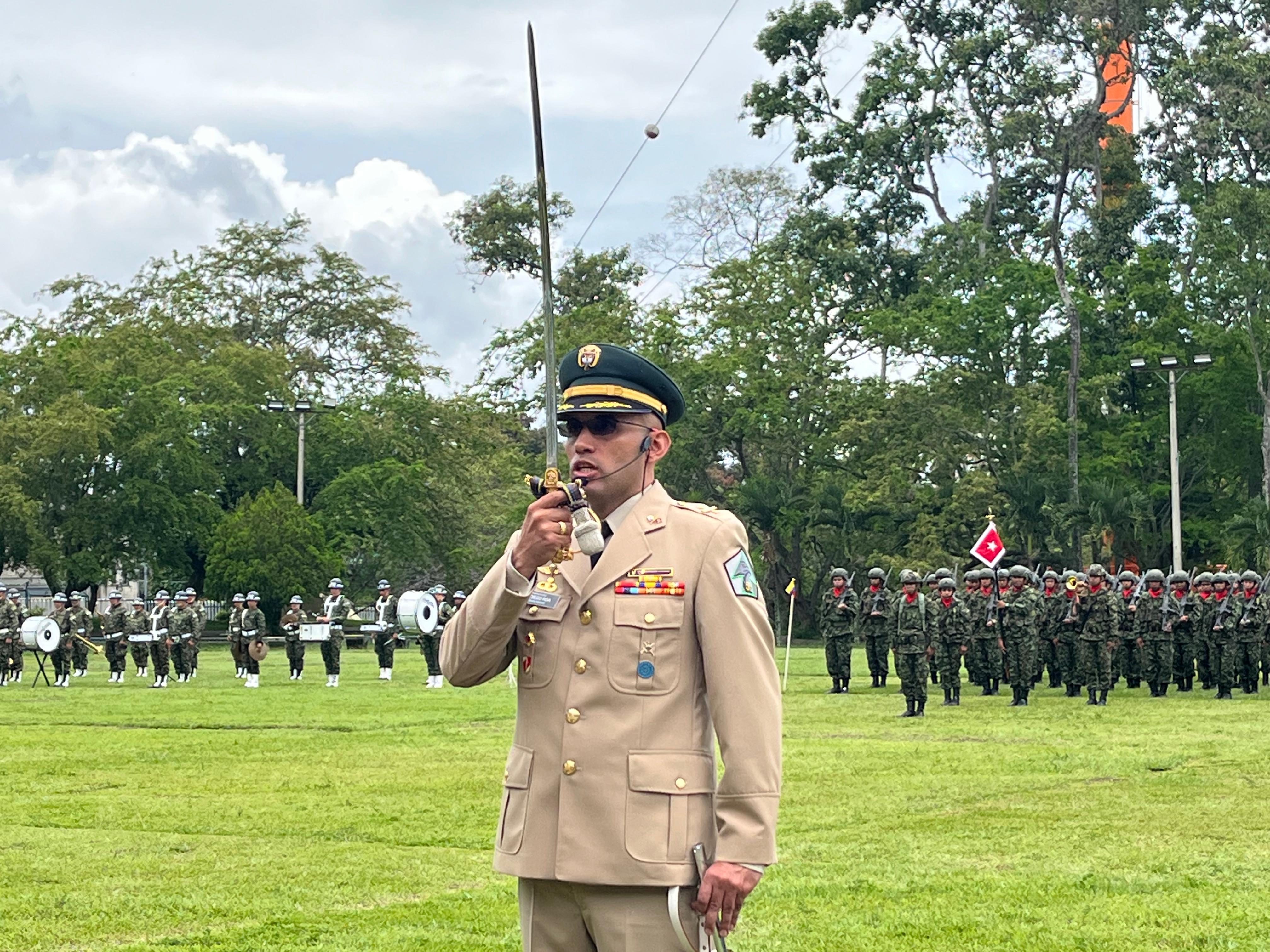 El Batallón de Apoyo y Servicios para el Combate No. 5 recibió a su nuevo comandante