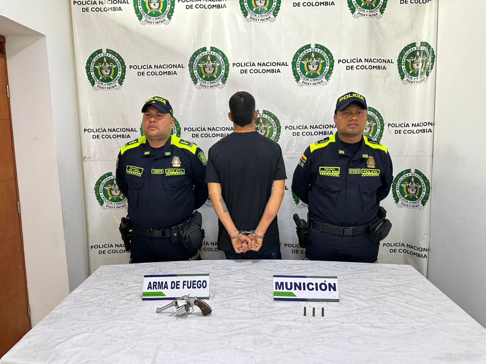 CAPTURADO UN HOMBRE EN EL BARRIO GIRARDOT POR PORTE ILEGAL DE ARMA DE FUEGO