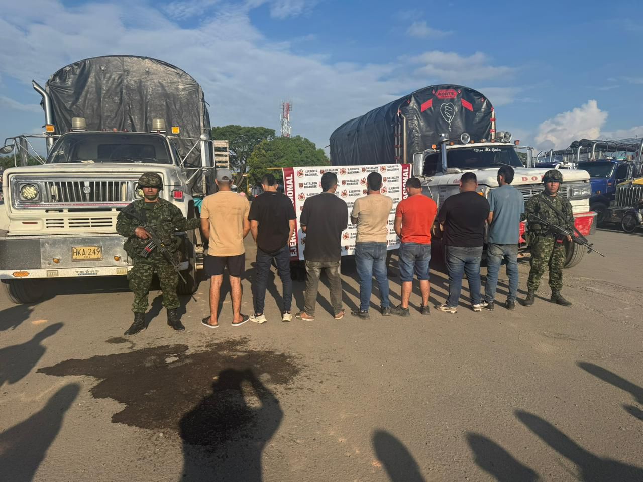 Siete sujetos capturados cuando transportaban 10 mil galones de combustible hurtado, al servicio del GAO Clan del Golfo