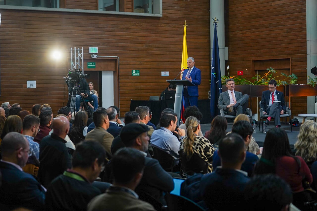 DIAN rinde cuentas de su gestión aduanera, tributaria y cambiaria