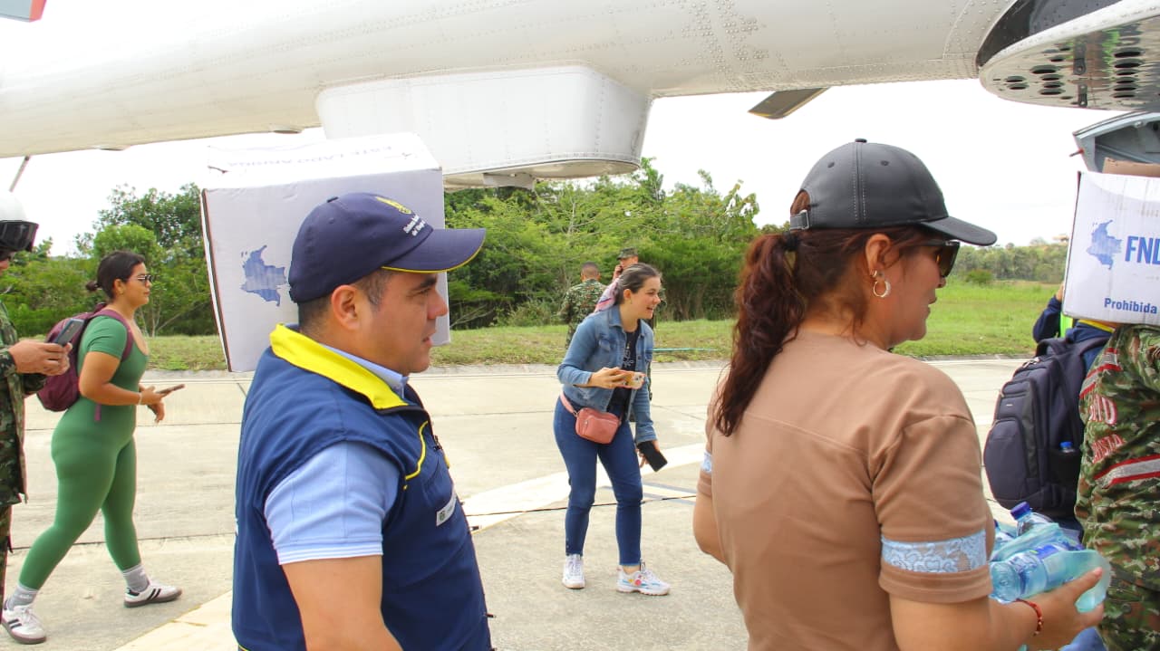 Gobernación de Santander y UNGRD fortalecen atención a familias afectadas por la emergencia en Vanegas, Lebrija