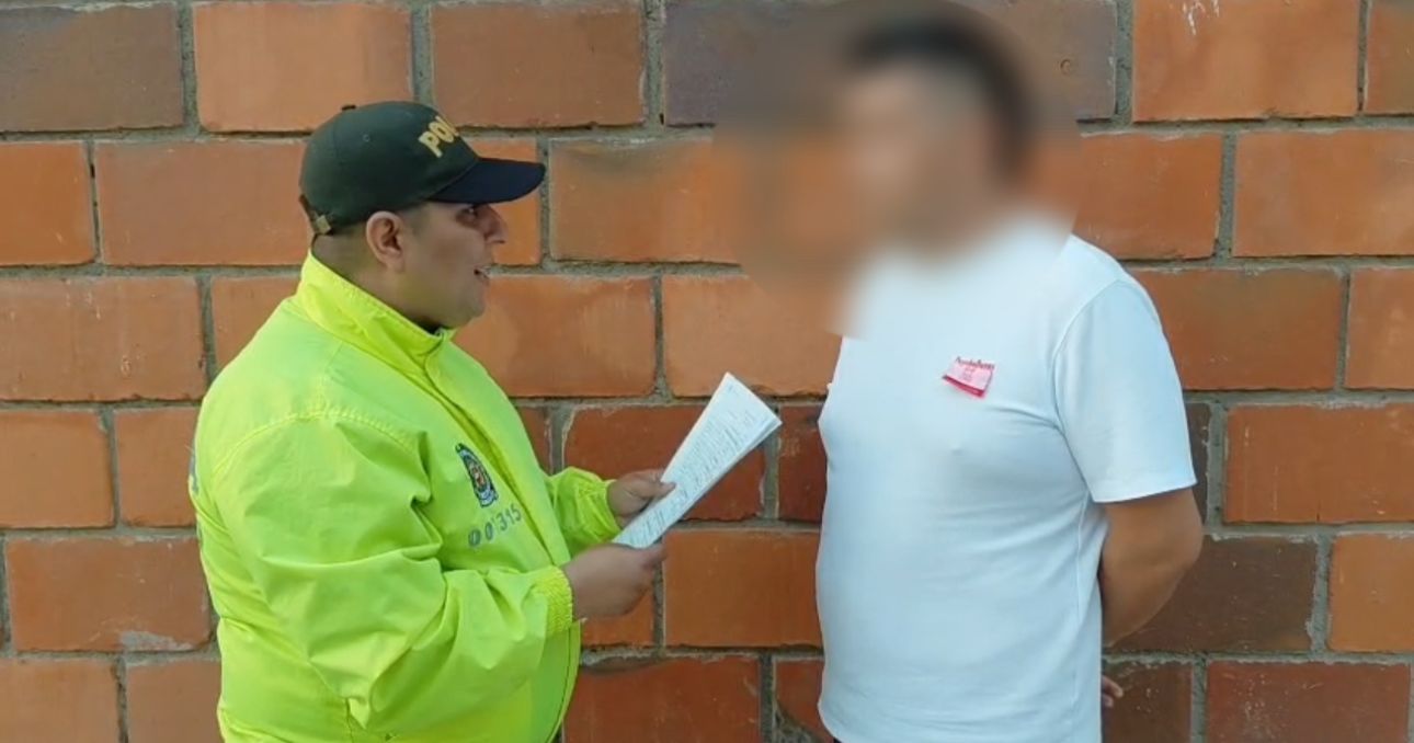 POLICÍA NACIONAL EN BUCARAMANGA CAPTURA A UN HOMBRE POR LOS DELITOS DE TRÁFICO DE SUSTANCIAS PARA EL PROCESAMIENTO DE NARCÓTICOS Y CONCIERTO PARA DELINQUIR