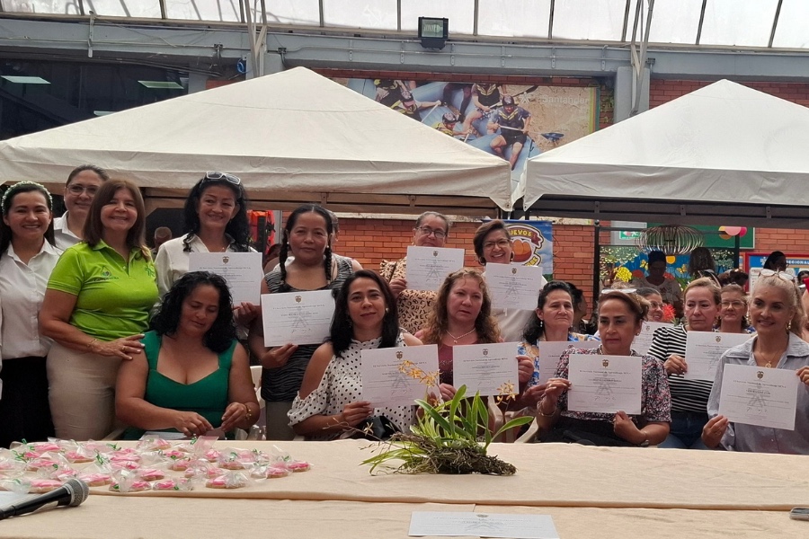 SENA Santander certificó a cuidadoras en atención a personas en San Gil