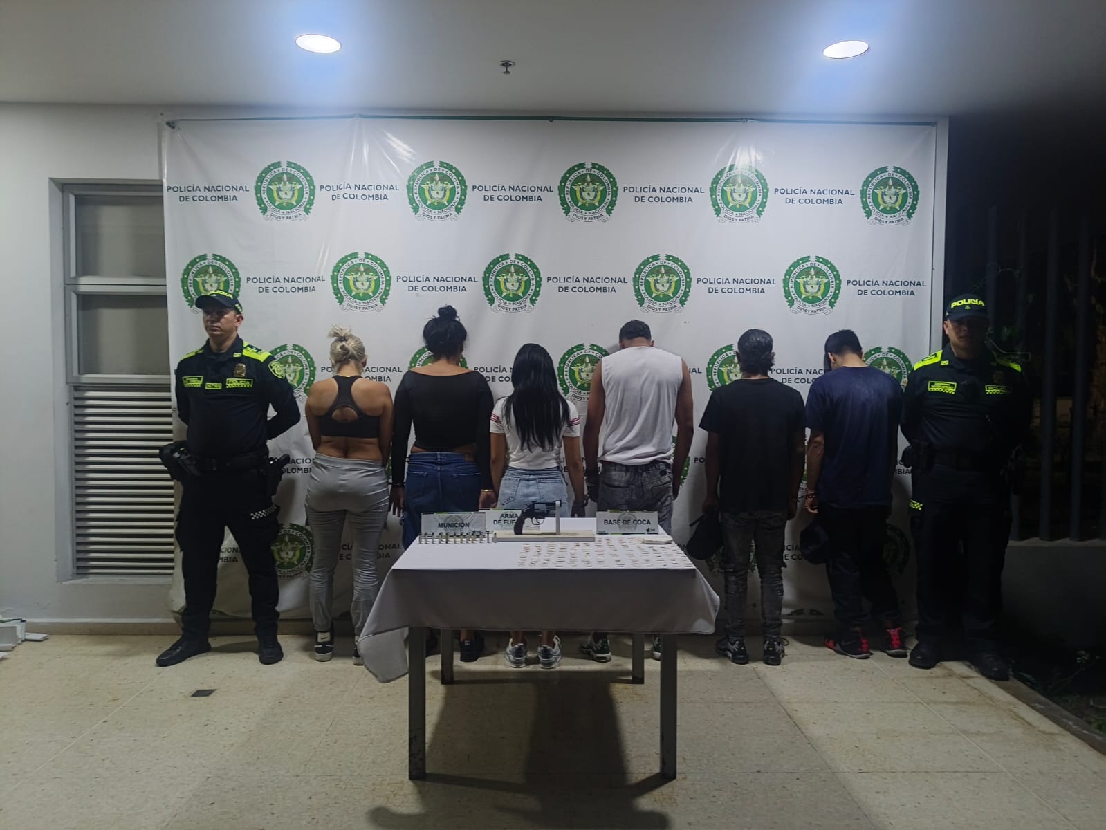 SEIS CAPTURADOS Y UN APREHENDIDO TRAS INTERVENCIÓN POR DISPAROS EN EL BARRIO LUZ DE SALVACIÓN
