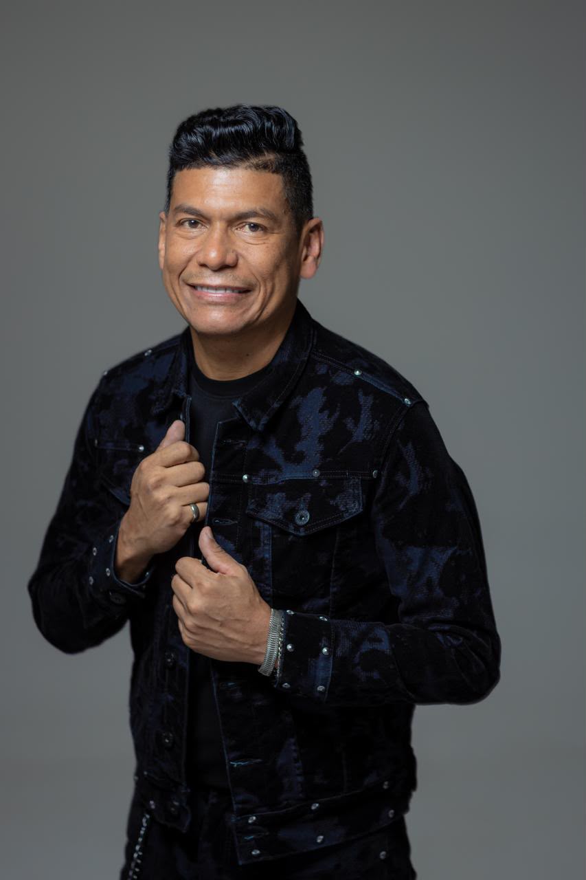 Alex Manga se impone con sus éxitos en las mejores fiestas de Colombia