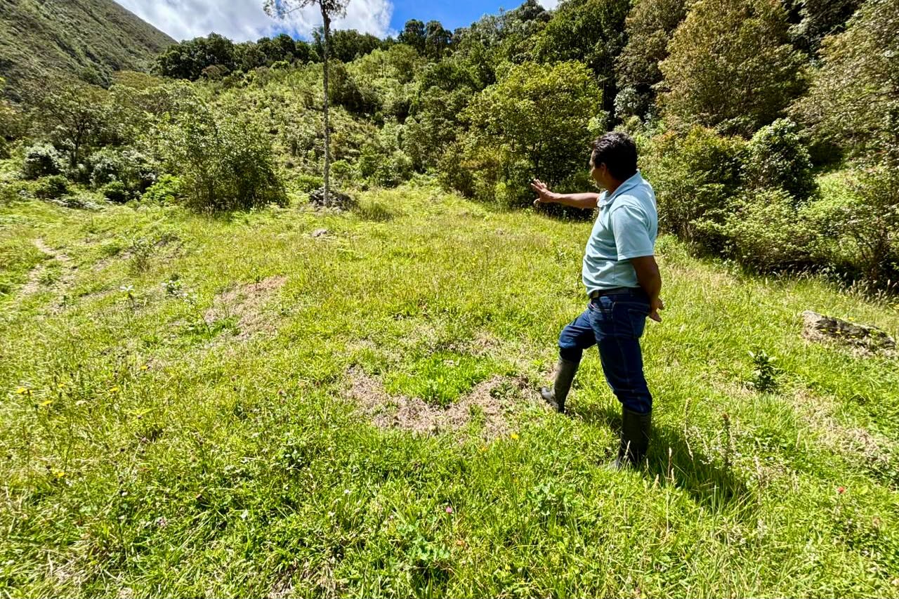 Gobernación fortalece la restauración ecológica con la recuperación de dos predios en Onzaga