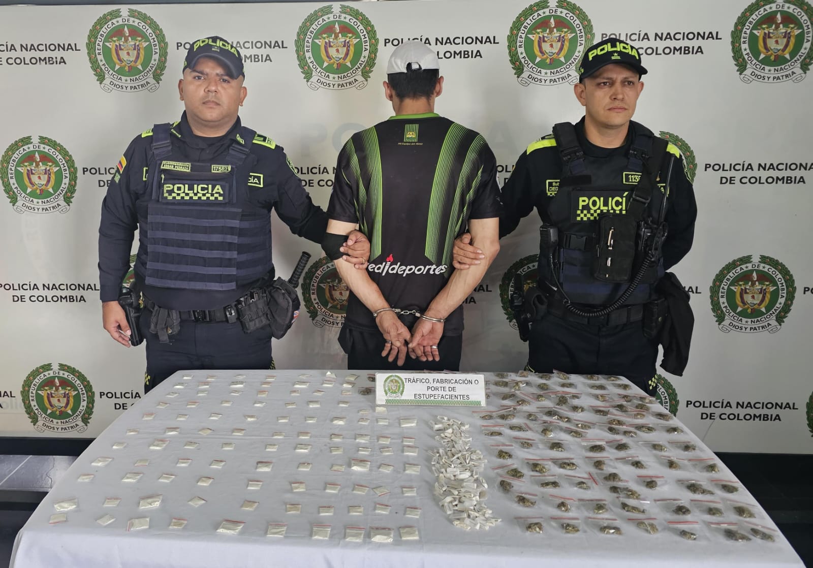 CAPTURADO EN GIRÓN CON 300 DOSIS DE ESTUPEFACIENTES