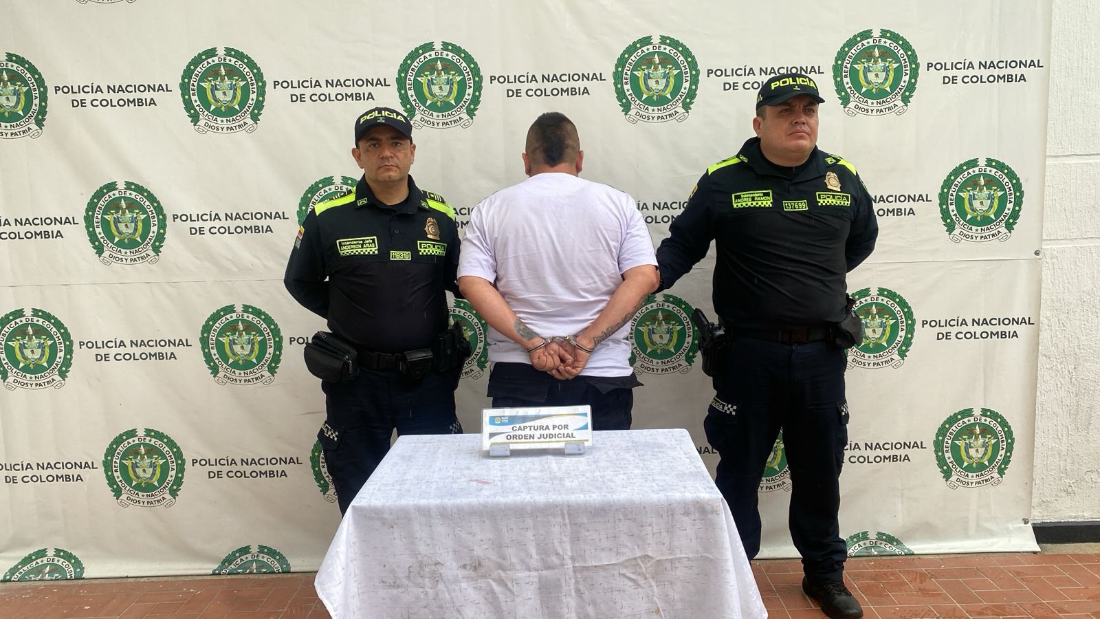 CAPTURADO EN FLORIDABLANCA UN HOMBRE REQUERIDO POR HOMICIDIO Y OTROS DELITOS