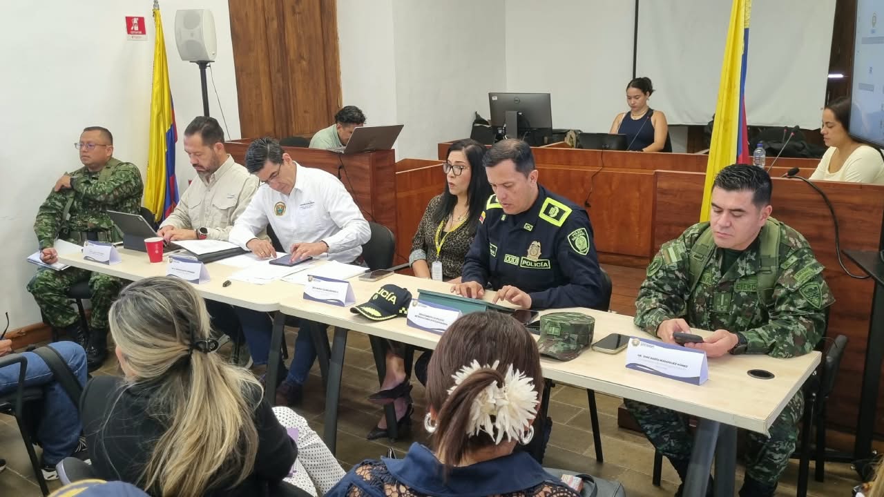 Taxistas aplazan plantón en el aeropuerto Palonegro tras acuerdos con las autoridades
