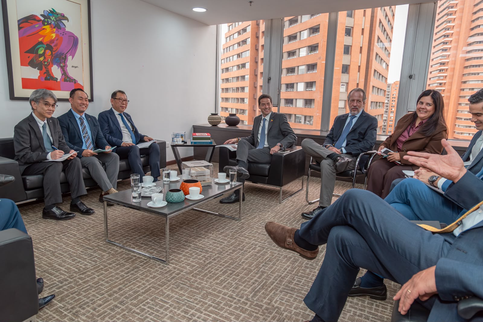 Colombia pasa del compromiso a los hechos: inicia conversaciones para el regreso de Mazda al país