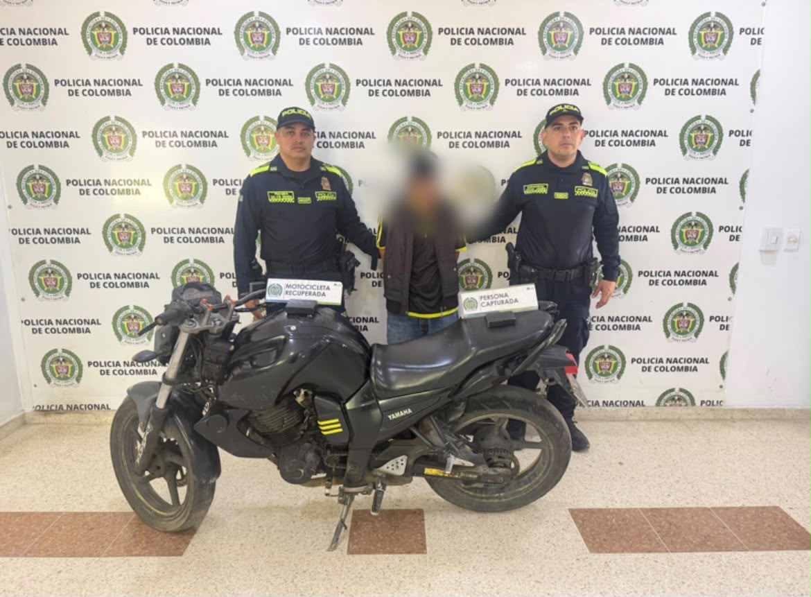 CONTROLES POLICIALES PERMITIERON RECUPERAR UNA MOTOCICLETA EN FLORIDABLANCA