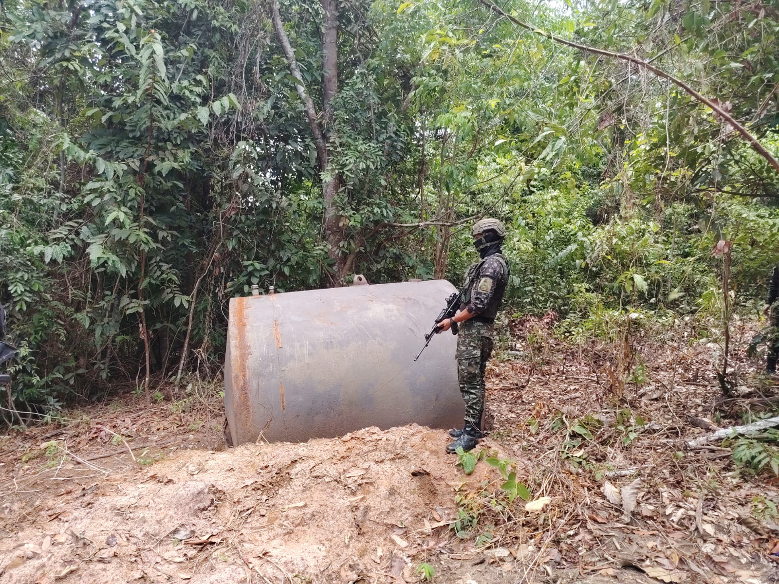 Desmantelan refinería ilegal de crudo hurtado al Estado en zona rural de Cúcuta