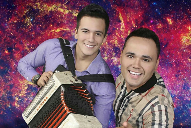  Ciro Quiñonez y Carlos Rueda Inician La Recolección De Canciones