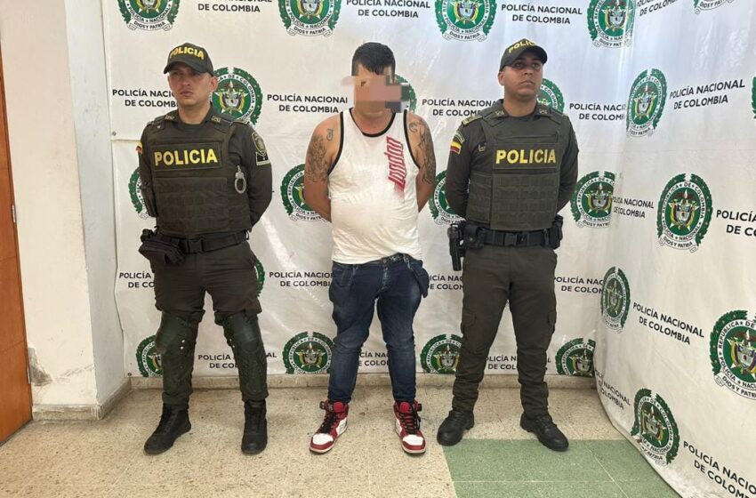  *En Bucaramanga capturamos a un hombre conocido como “Galvis” por porte de estupefacientes*